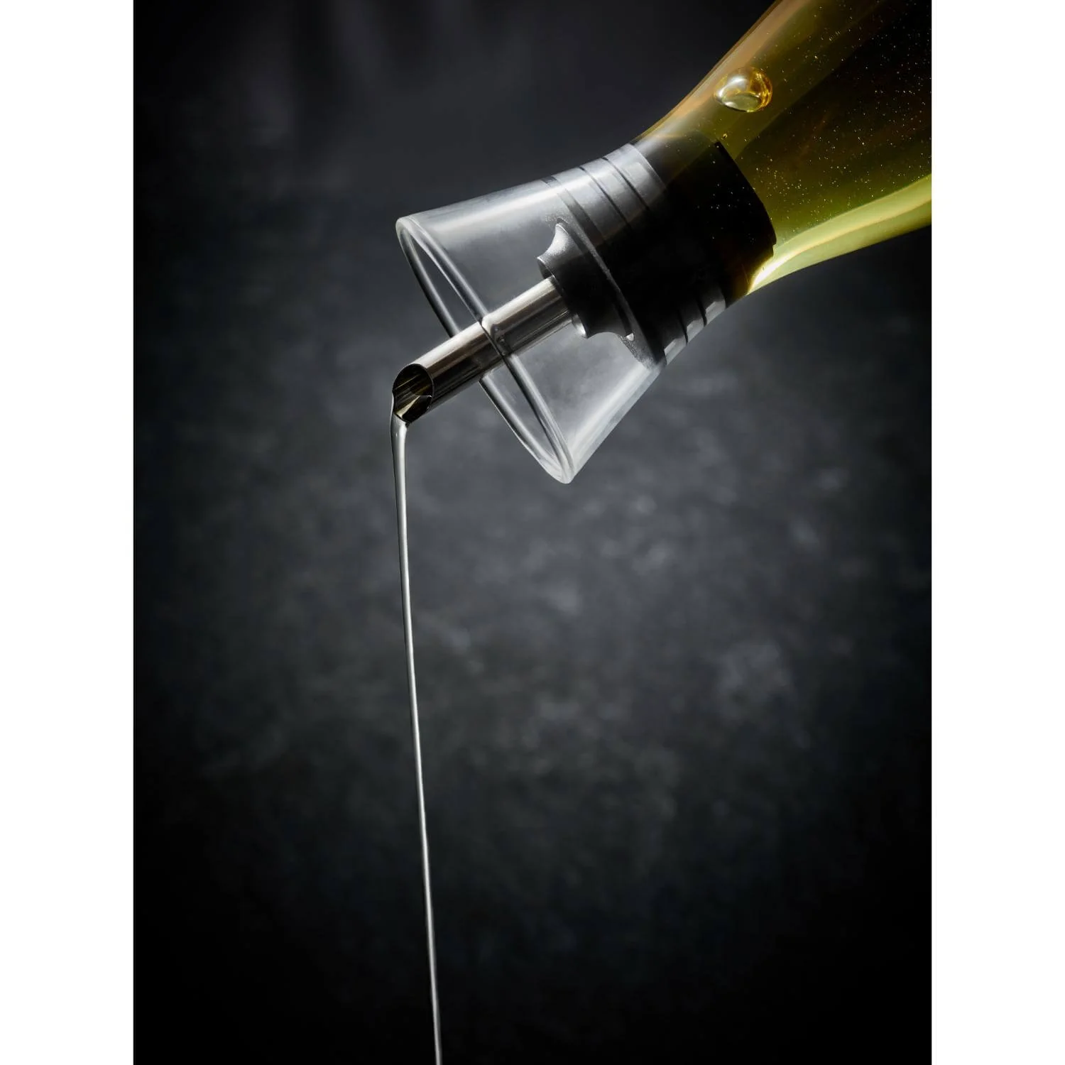 Cole & Mason Classic Oil & Vinegar 300ml Pourer Bottle - Image 4