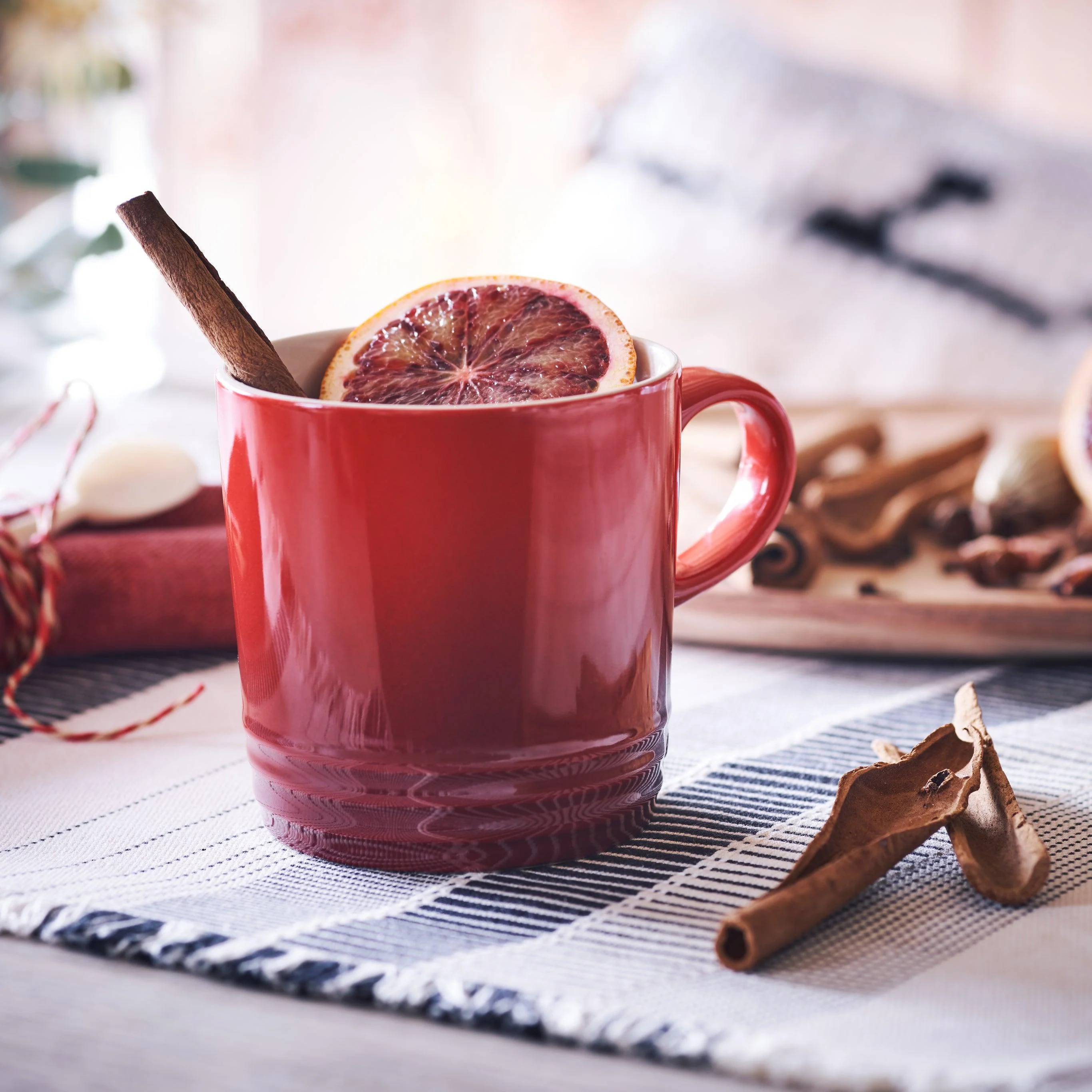 Le Creuset Stoneware 350ml Mug - Cerise - Image 5