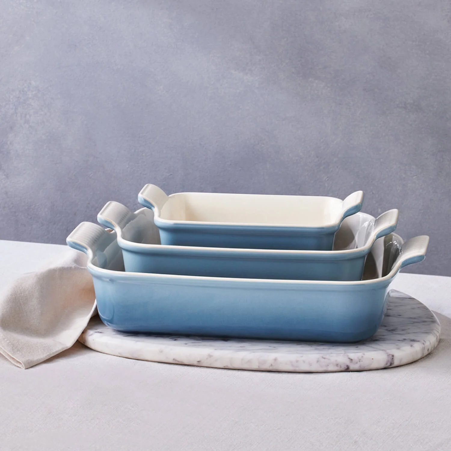 Le Creuset Stoneware Heritage 32cm Deep Rectangular Dish - Chambray - Image 5