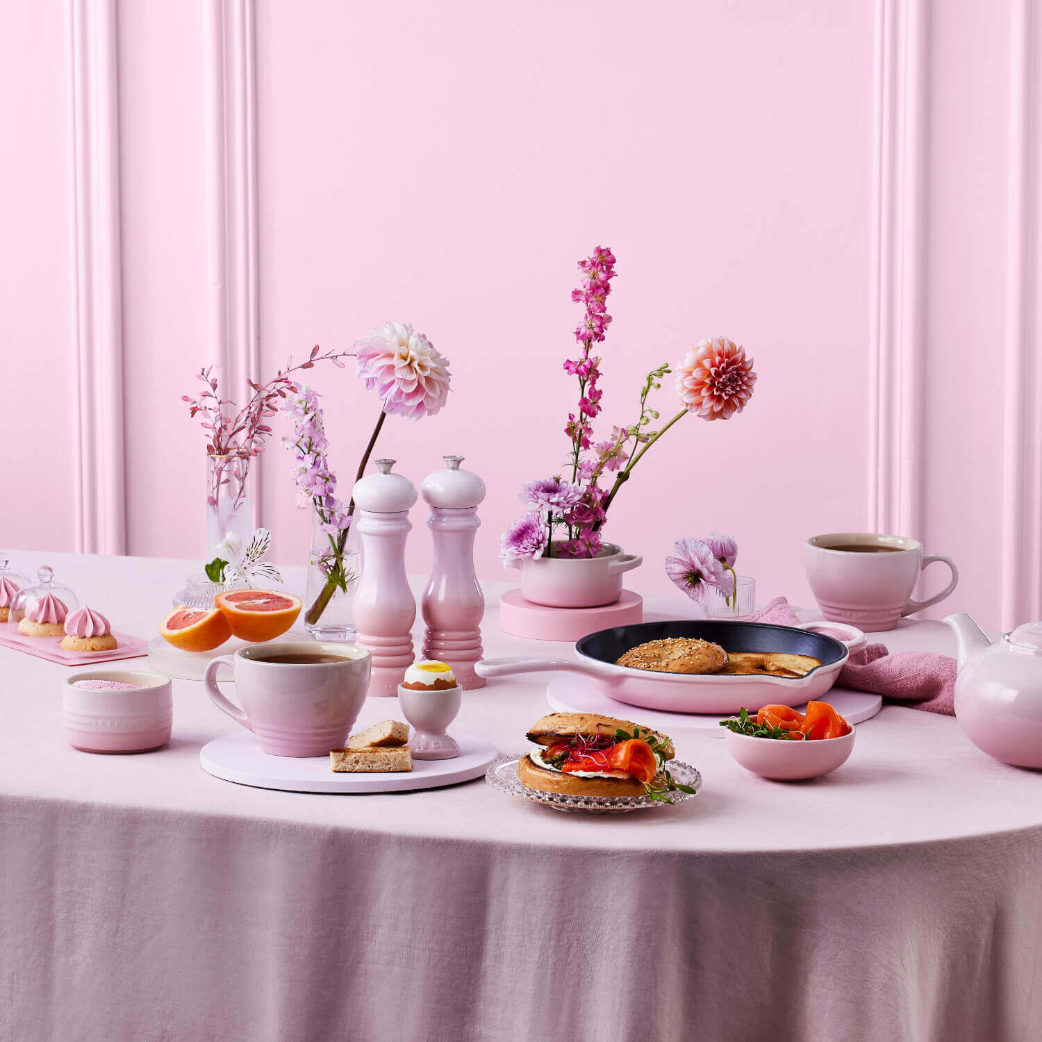 Le Creuset Stoneware Grand Teapot - Shell Pink - Image 6