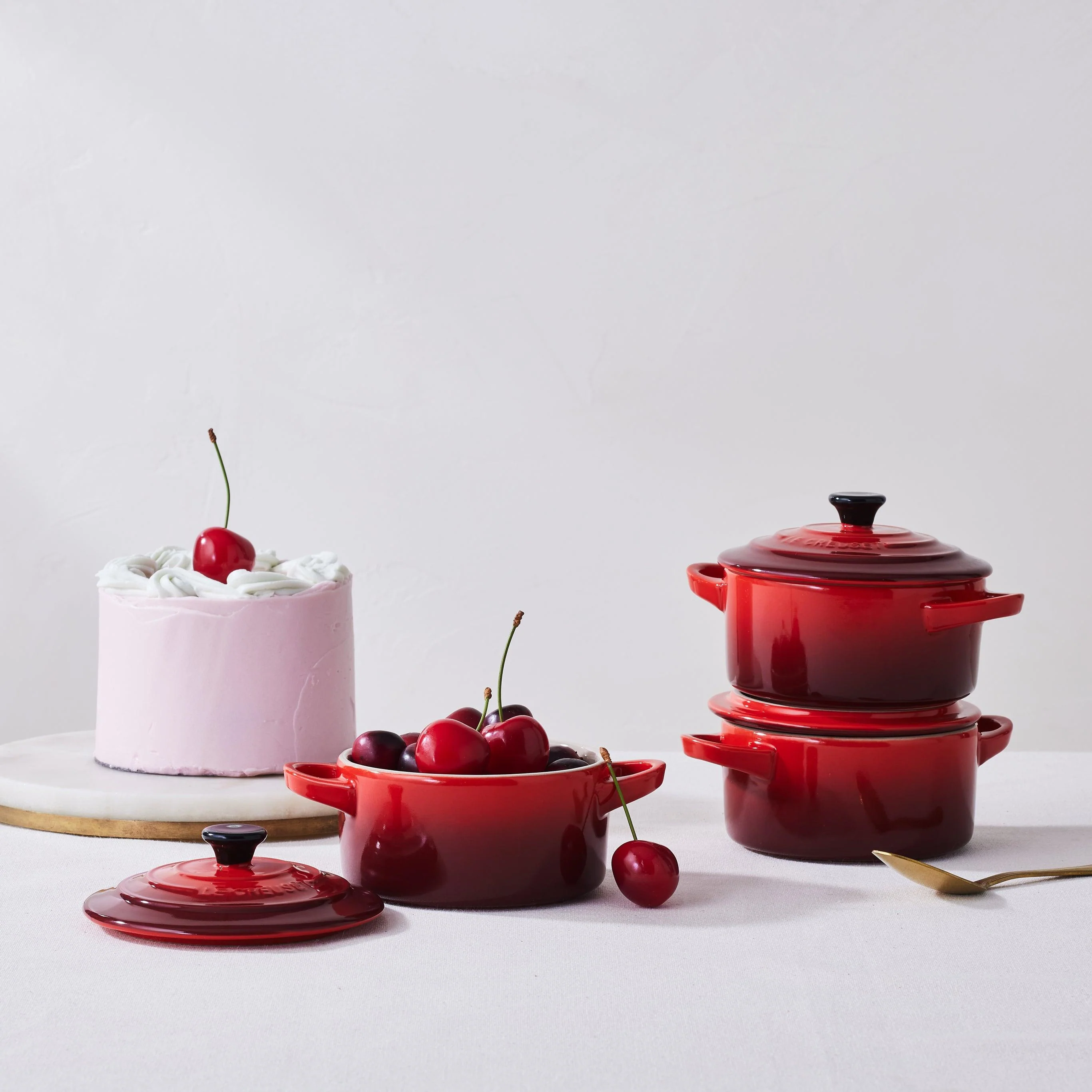 Le Creuset Stoneware Petite Round Casserole - Cerise - Image 6